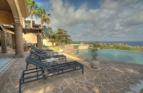 San Jose del Cabo Villa | Casa Fortuna by Cuvee | El Altillo community
