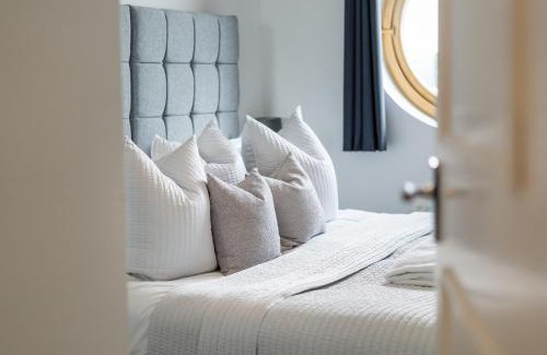 Dundee Apartment | Casa Fresa - City Quay Apartment