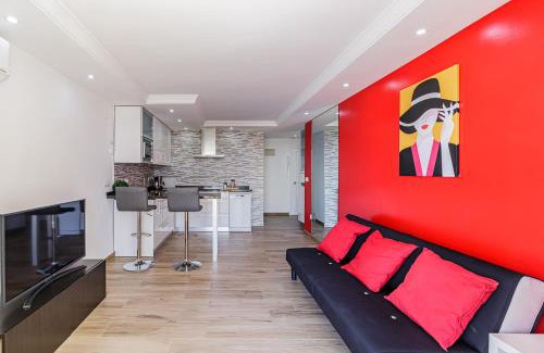 Carihuela Apartment | Casa Frida - Vistas al Mar desde tu terraza privada