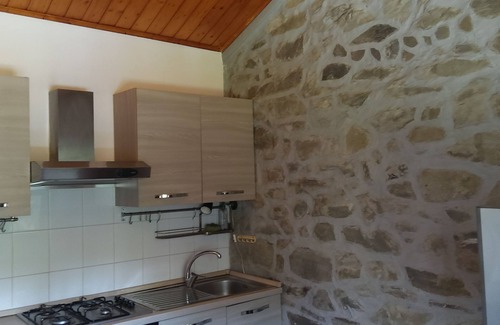 Follo Apartment | Casa Gianni Ampio Spazio Verde Recintato Ideale per Cani