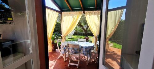 Marina di Campo Apartment | Casa Giardino