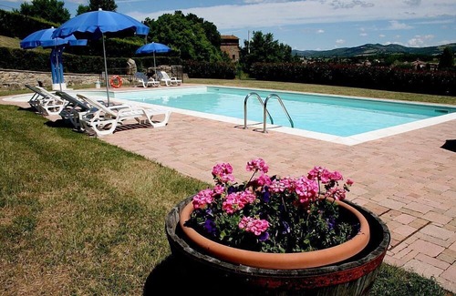 Umbertide House | Casa Gioele A: A welcoming apartment situated in a quiet location, a few minutes from the town center, with Free WI-FI.