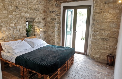 Montegrimano House | Casa Giogano