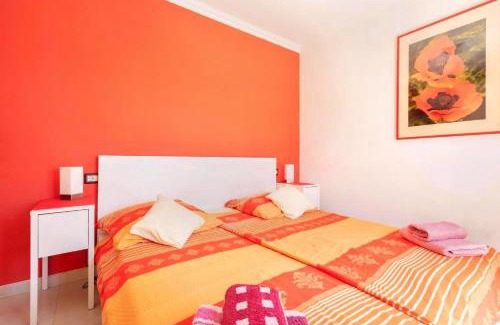 Las Rosas House | Casa Golfin