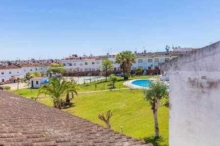 Aljaraque House | Casa grande , piscina y garaje