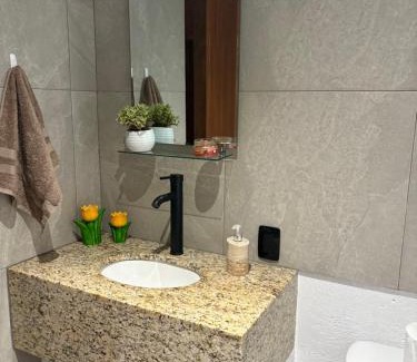 El Santuario House | Casa Guaria Morada