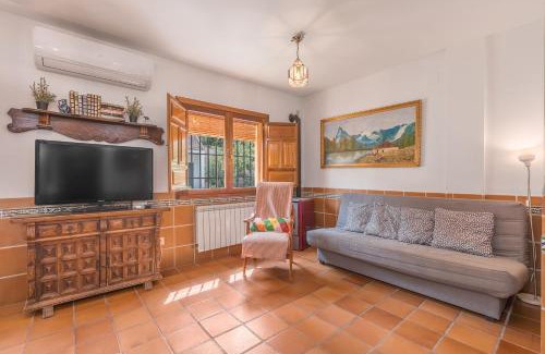 Barrio de la Vega House | Casa Hitos