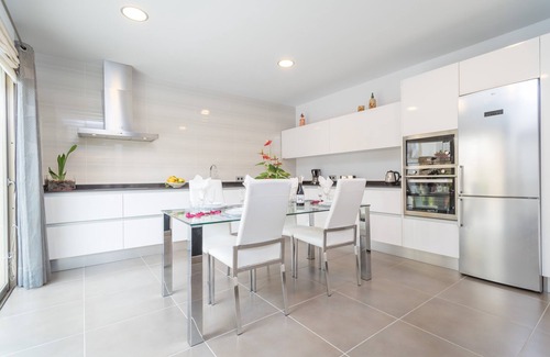 Maria de la Salut House | CASA HOLGANZA - Chalet with terrace in Maria de la Salut. Free WiFi