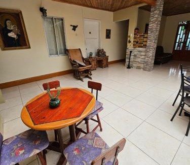 Pacho House | Casa Hotel Bonita