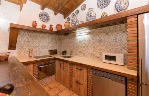 El Gastor Villa | Casa Irene - Four Bedroom Villa, Sleeps 7