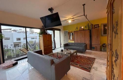 San Miguel de Allende Bed & Breakfast | Casa Itzae La Antigua Dog Friendly