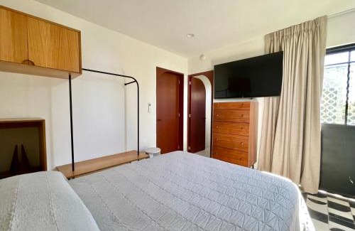 Chapalita House | Casa Ixaya by Barrio México