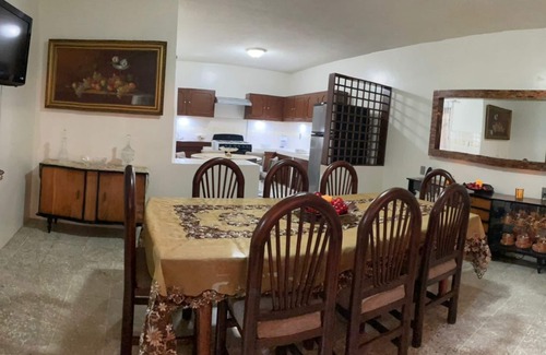 Jiquilpan de Juarez House | Casa Jiquilpan, una casa tradicional con las comodidades actuales y en el centro