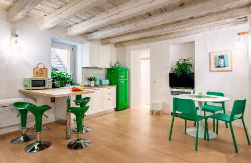 Historic Castle District Apartment | Casa Kawaii Midori