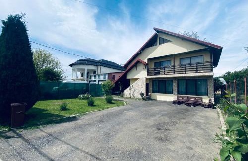 Curtea De Arges Villa | Casa Kutui