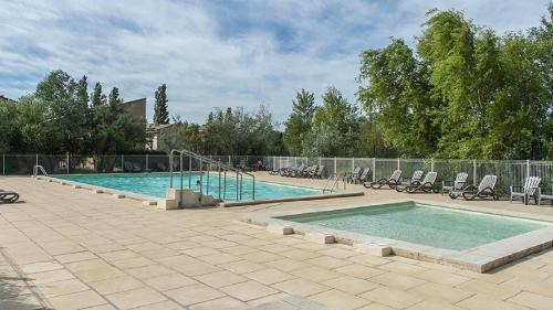 Saint-Saturnin-les-Avignon House | Casa Luma