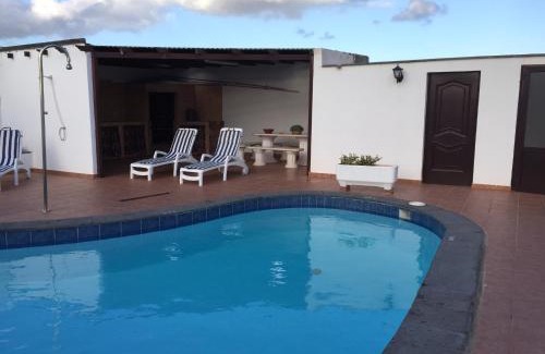Playa del Cable Villa | Casa la Bufona