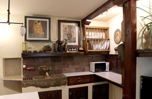 Cordoba Old City House | Casa La Carmen S. XVIII restored, located in the heart of Old Town