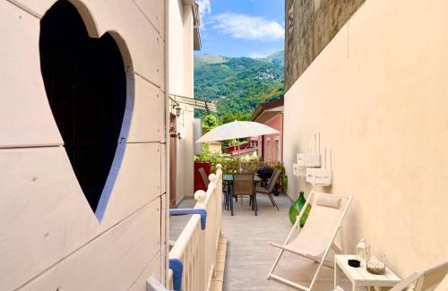 Camaiore Apartment | Casa La Wanda - Camaiore Toscana - 2 Br & Terrace