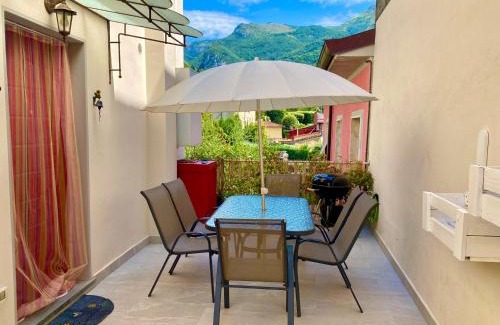 Camaiore Apartment | Casa La Wanda - Camaiore Toscana - 2 Br & Terrace