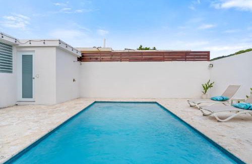 Quebrada Fajardo Villa | Casa Larimar with pool and solar system near beach