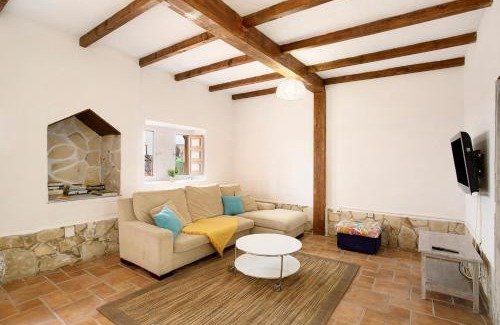 Moya Villa | Casa Las Flores