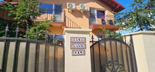 Sulina House | Casa Laur