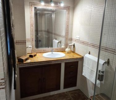 Iznajar House | CASA LAURA