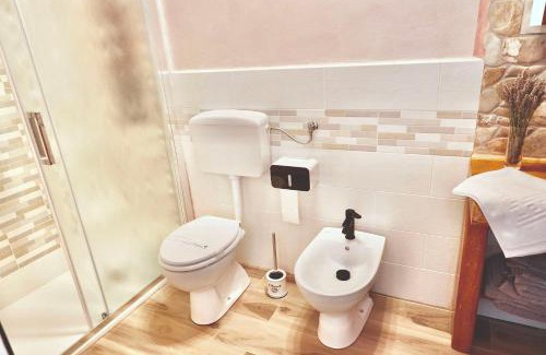 Fosdinovo Apartment | Casa Laura, Fosdinovo - Stile e Relax a 5 stelle