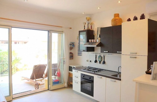 Agnone Bagni House | Casa Libezia: A welcoming apartment located right on the beach, with Free WI-FI.