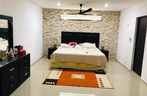 Chichen Itza - Valladolid Apartment | CASA LILI 2: Luxurious/Amplio/Hot Water/Economic/Wifi/TV