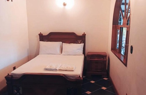 Guatape Bed & Breakfast | Casa Linda Guatapé