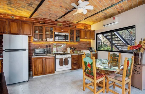 Ajijic House | Casa Loba - yoga, pickle ball, pool - entire housen