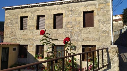 Mougas House | Casa Lola