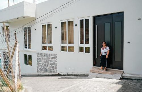San Juan La Laguna House | Casa Lolita's