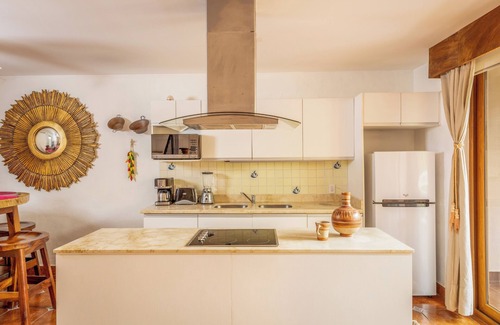 North End Hotel | Casa Lotería -Pueblito Sayulita- Colorful, Family and Relax Experience with Private Parking and Pool