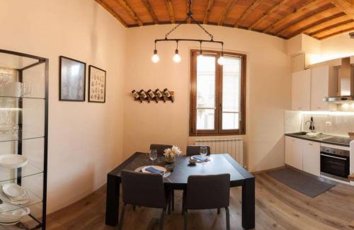 San Giovanni Valdarno Apartment | Casa Luce - cosy and trendy flat
