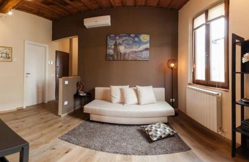 San Giovanni Valdarno Apartment | Casa Luce - cosy and trendy flat