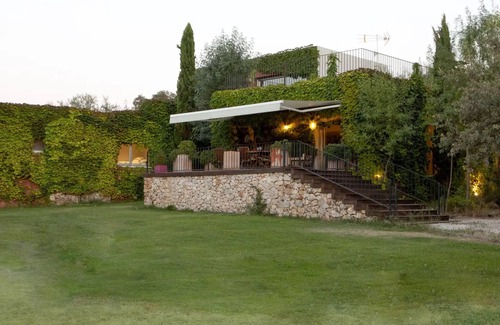 Mejorada House | Casa Lujosa en una Finca de Toledo con Piscina y Vistas a la Sierra de Gredos