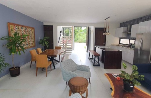 Puerto Morelos House | Casa Luz. At the heart of the jungle 10 min from white sandy beach. Book now!