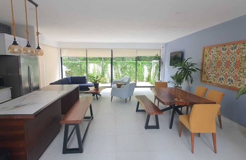 Puerto Morelos House | Casa Luz. At the heart of the jungle 10 min from white sandy beach. Book now!