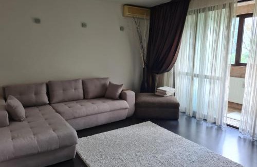 Drumul Taberei Apartment | Casa M&R