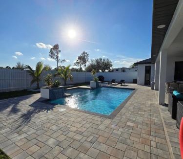 Trafalgar Villa | Casa Madrid Heated pool sleeps 8