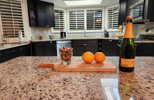 El Paso House | Casa Magnifica marvelous sunset heated pool/jacuzzi