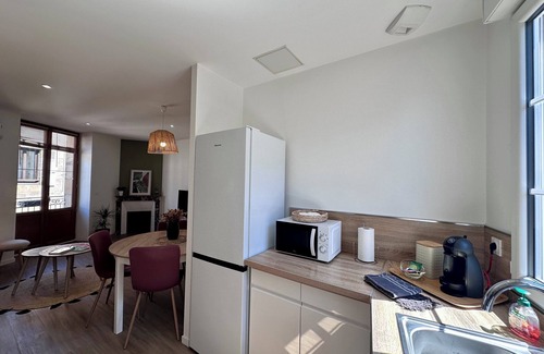 Brive-la-Gaillarde Apartment | Casa Majour - Duplex coeur de ville - T2 - Climatisé