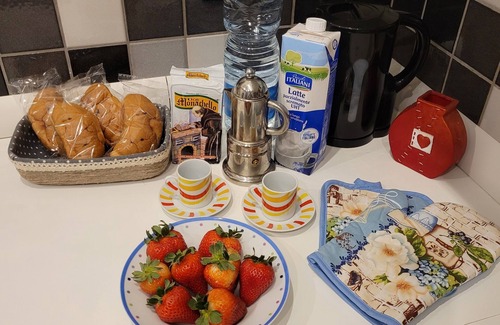 Partanna Apartment | Casa Mandorlo Mondello 10minutes walk from the beach