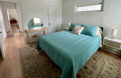 Nob Hill House | Casa Margarita – Adobe bungalow in the heart of Nob Hill