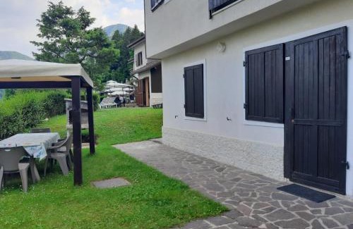 Val Maria-Pur Apartment | Casa Maria giardino