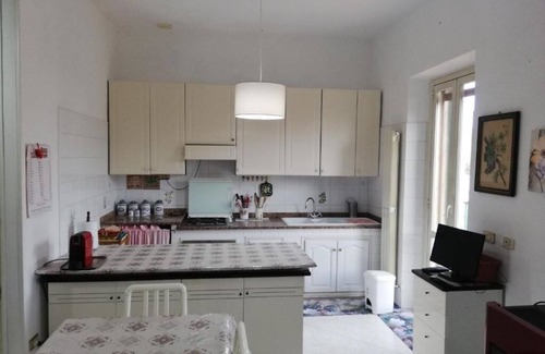 Castel del Piano Apartment | Casa Maria, with small pets allowed and for families