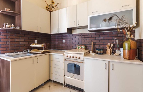 Apold House | CASA MARIO